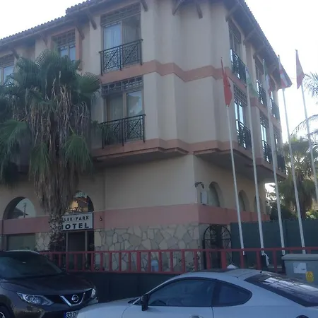 מלון Park באלאק